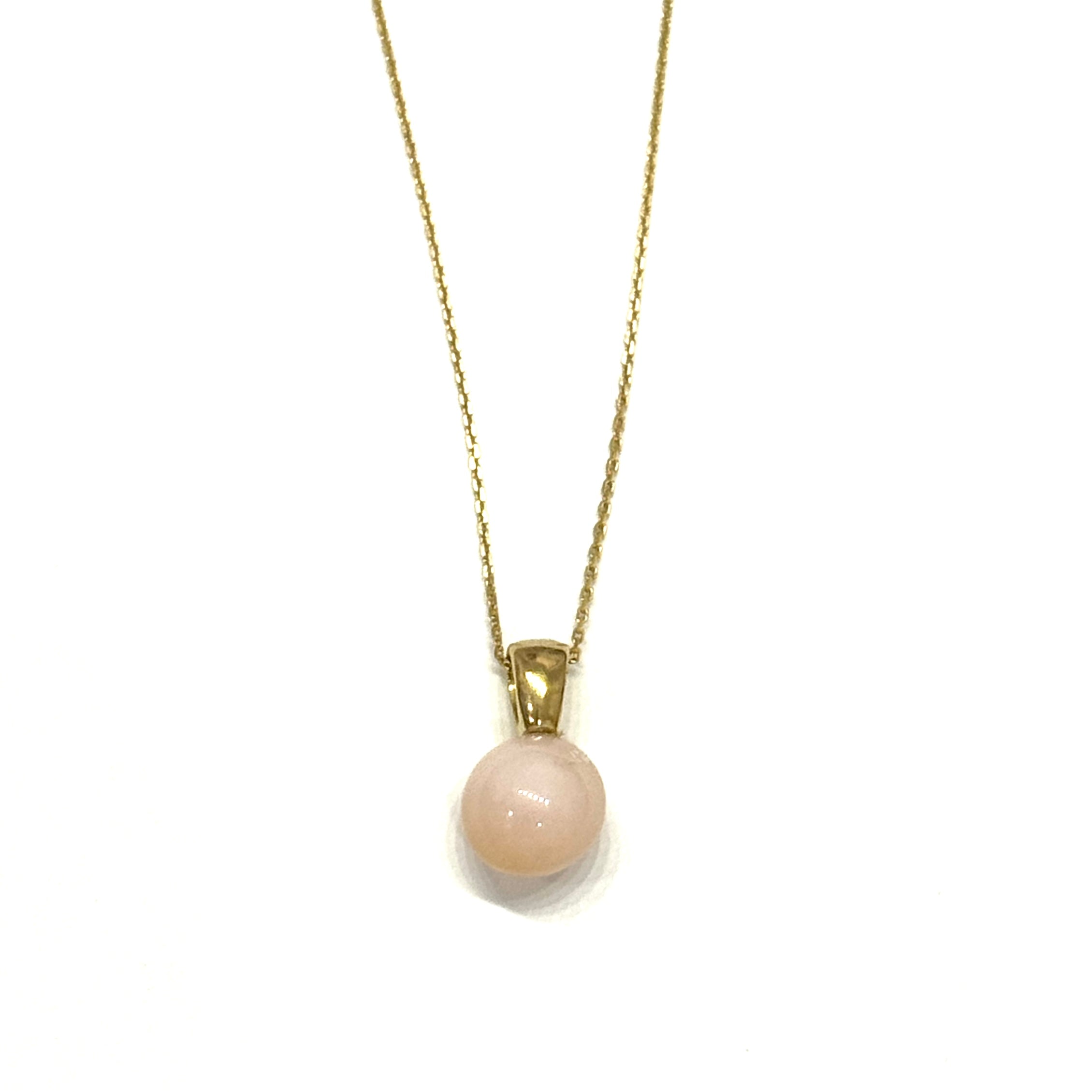 Pale Pink Conch Pearl Pendant